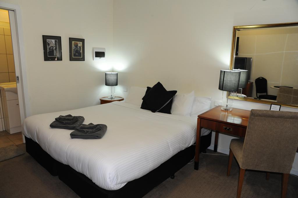 Norwood House Motel & Receptions Mornington Buitenkant foto